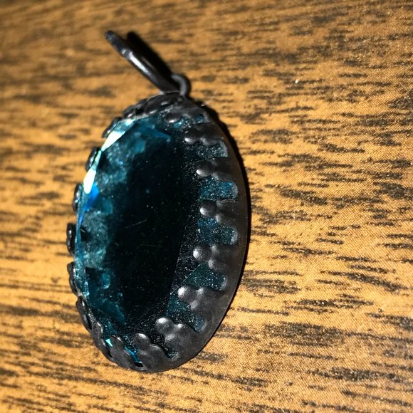 Blue gem Black Oval Pendant - Picture 5 of 14